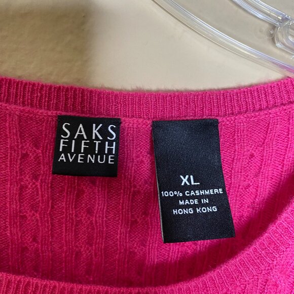 saks fifth avenue cashmere sweater vest - Picture 2 of 4